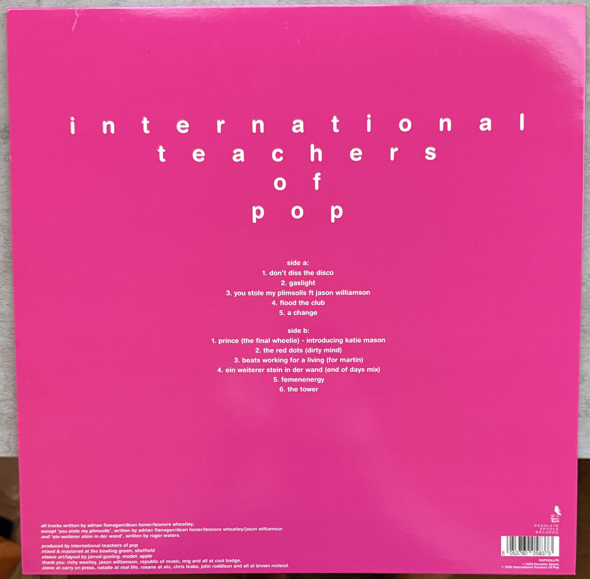 Int'l Teachers of Pop -Pop Gossip -First press 2020 UK, ltd edition SIGNED VG+/VG+