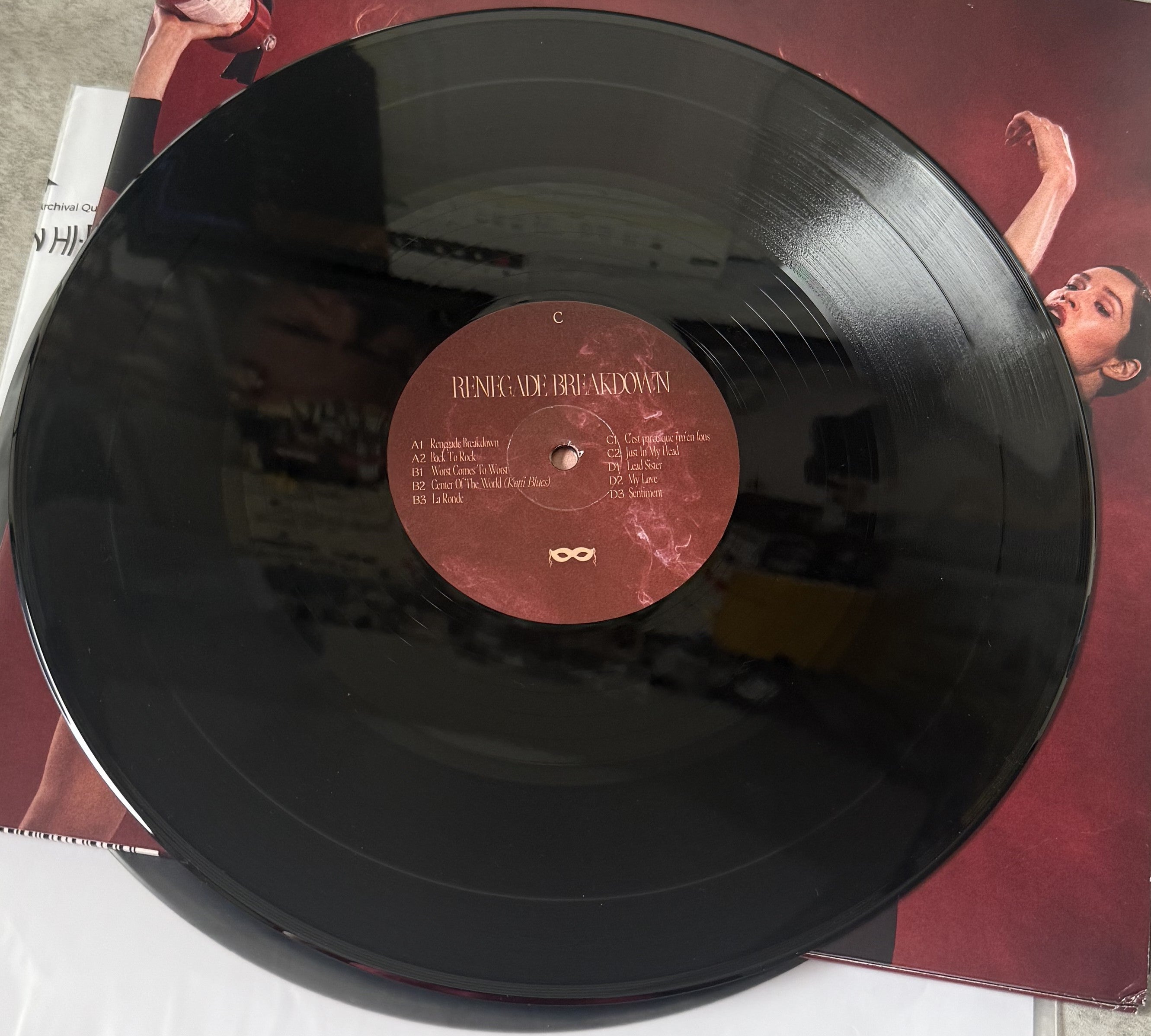 Marie Davidson & L'oeil Nu -Renegade Breakdown 2020 2xLP EU import, VG+/VG
