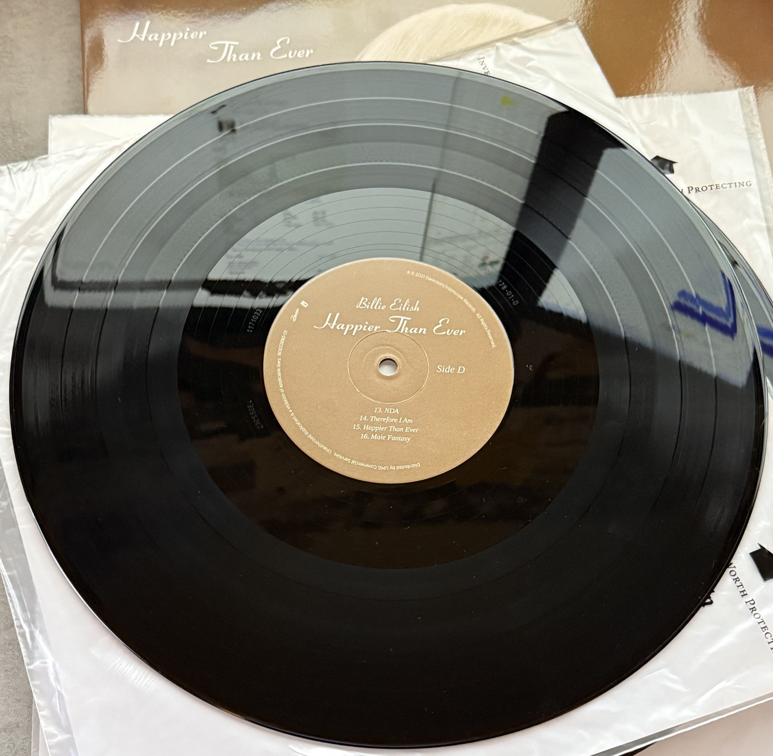 Billie Eilish -Happier Than Ever -2021 1st press, 160g vinyl Strong VG+/VG+