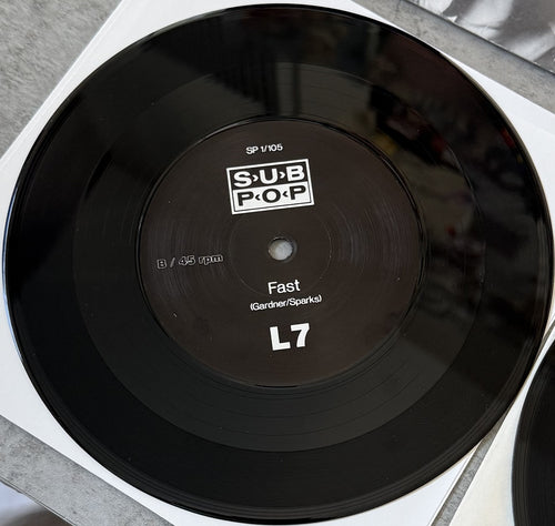 RARE 2-pack L7 & The Dames (Gail Greenwood) - 7" rarities Strong VG++ ( belly )