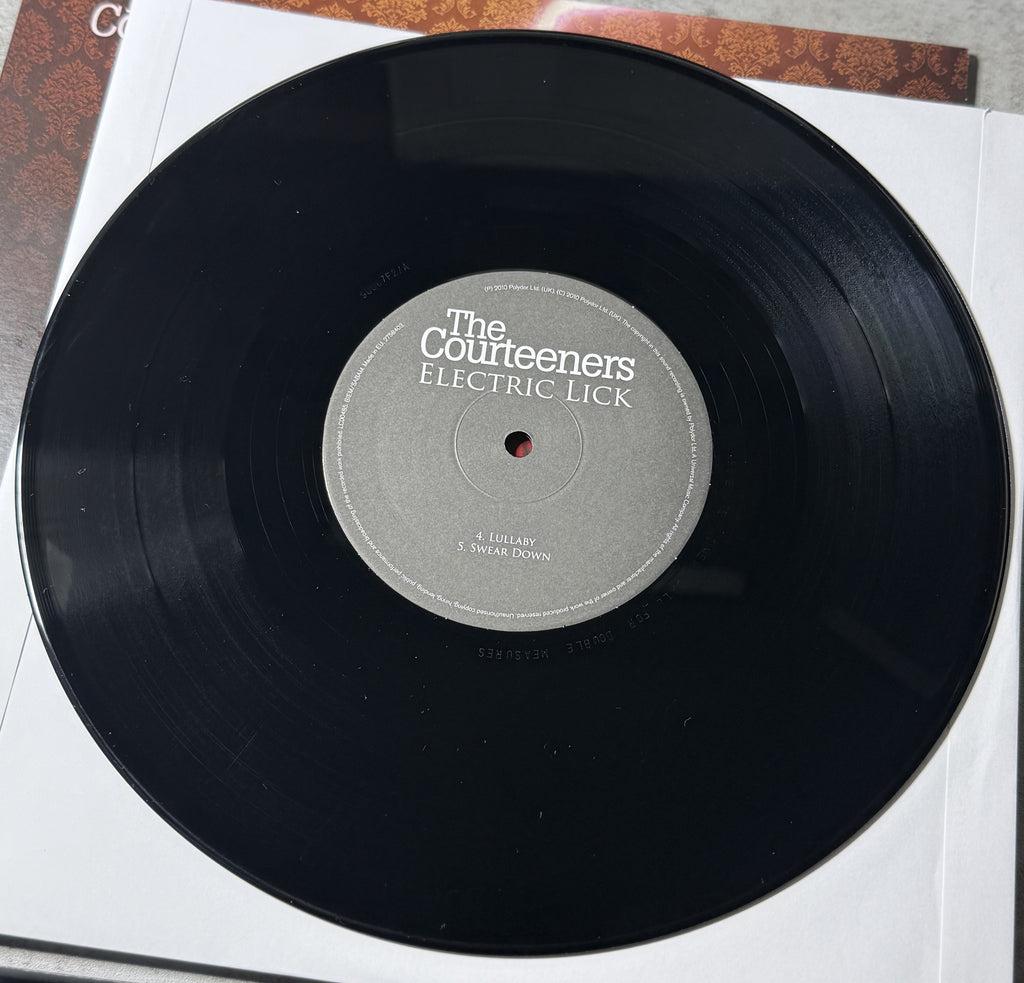 AUTOGRAPHED The Courteeners - Electric Lick - NM/NM 2010 UK Import Ltd Edtn #191