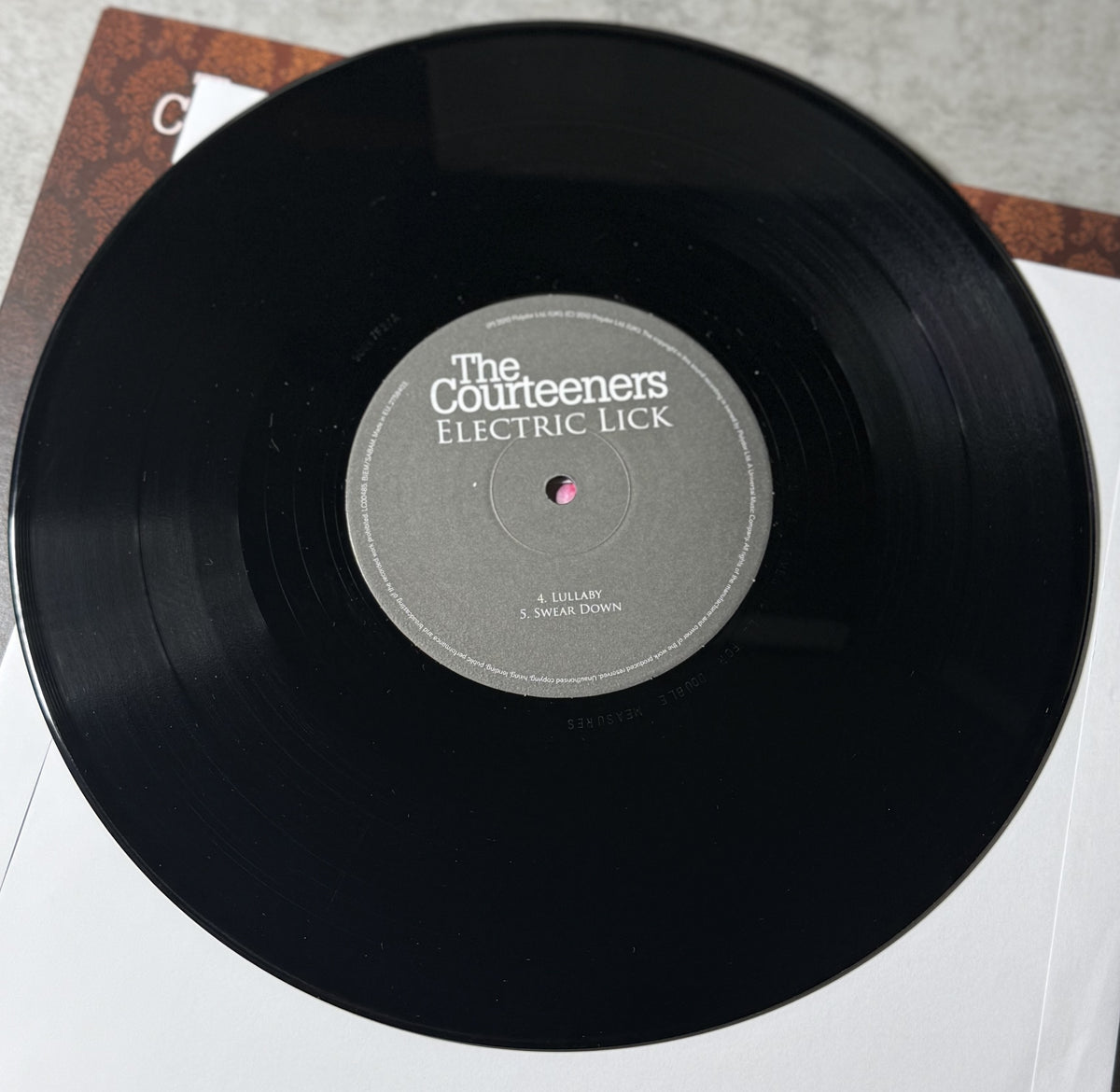 AUTOGRAPHED The Courteeners - Electric Lick - NM/NM 2010 UK Import Limited Edition #191