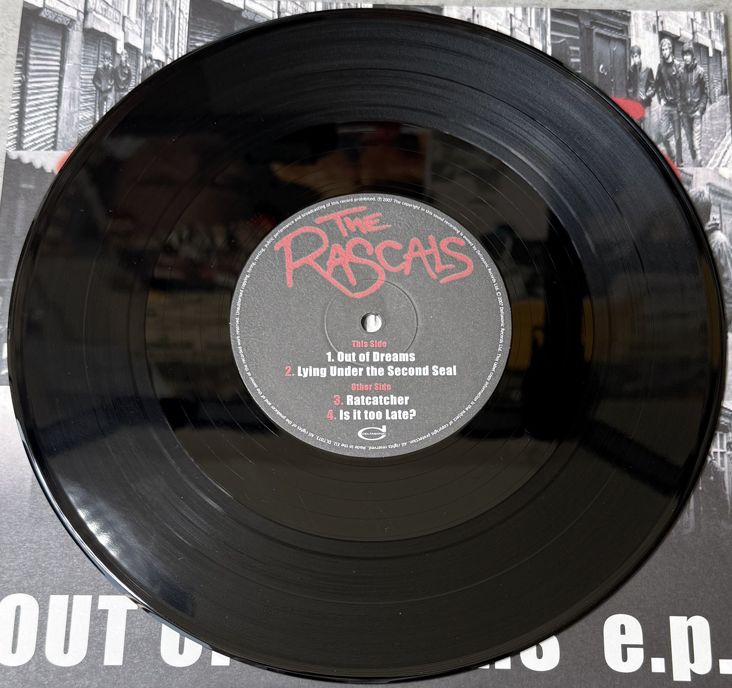 AUTOGRAPHED The Rascals [2000's] EPs Box Set - UK Import 10" vinyl Near Mint!