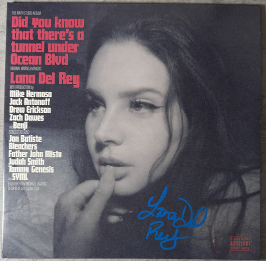 AUTOGRAPHED Lana Del Rey - Did You Know That There's a Tunnel Under Ocean Blvd - NM/VG+ Pink Vinyl