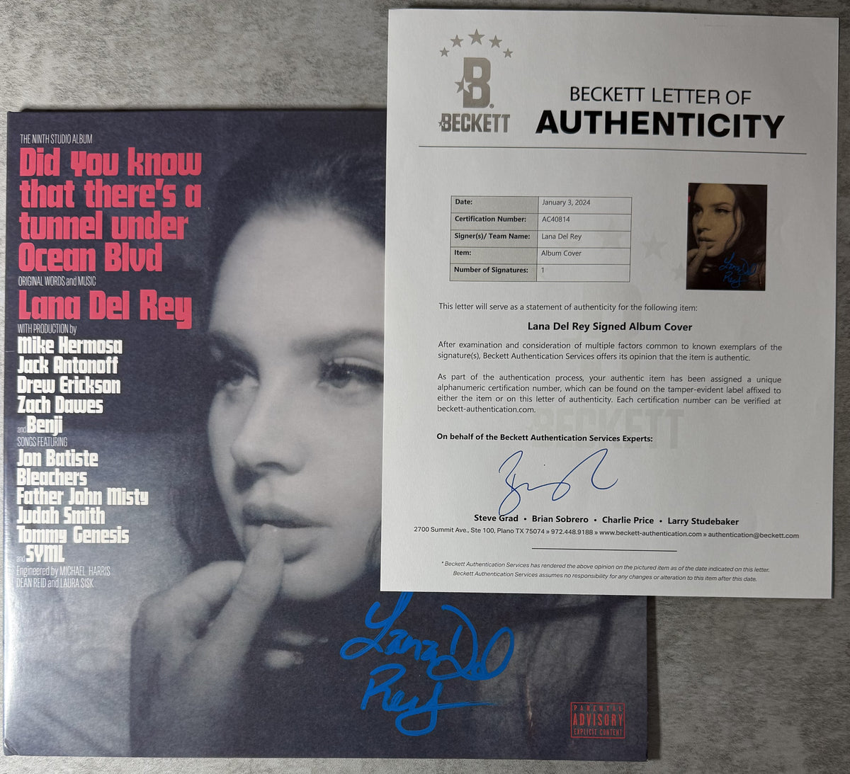 AUTOGRAPHED Lana Del Rey - Did You Know That There's a Tunnel Under Ocean Blvd - NM/VG+ Pink Vinyl