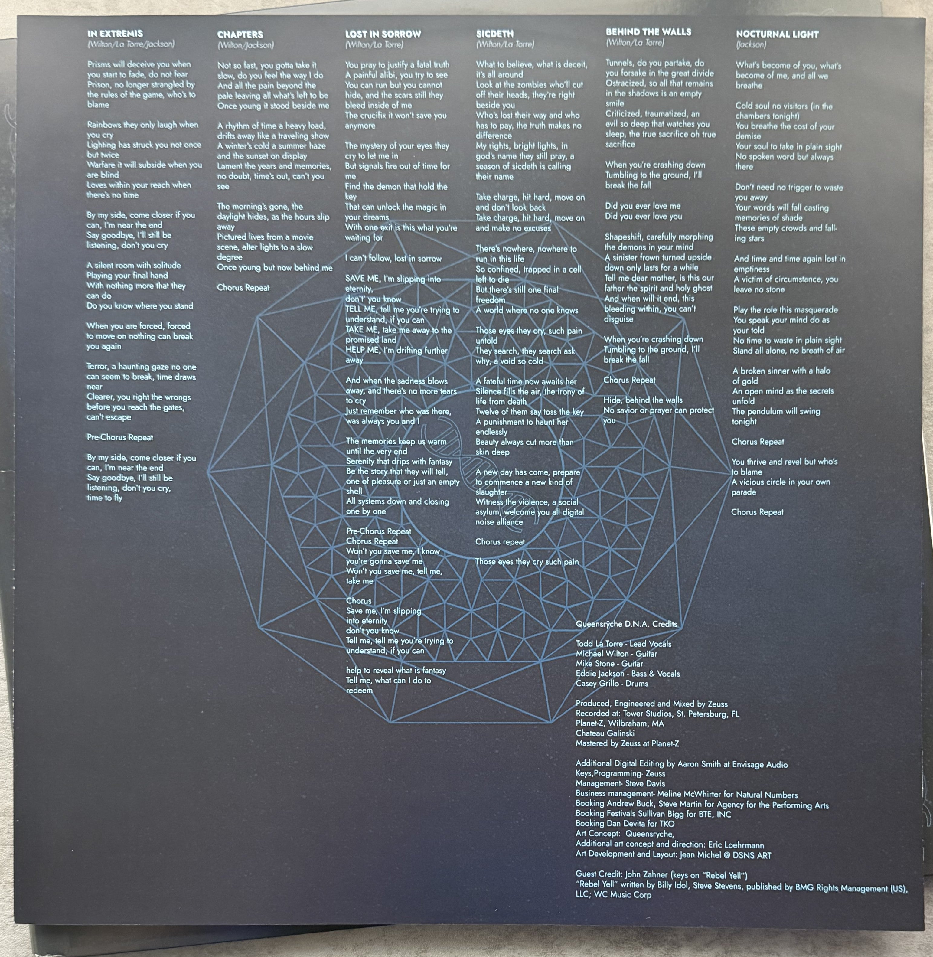 AUTOGRAPHED - Queensryche - Digital Noise Alliance 180g vinyl VG/VG+