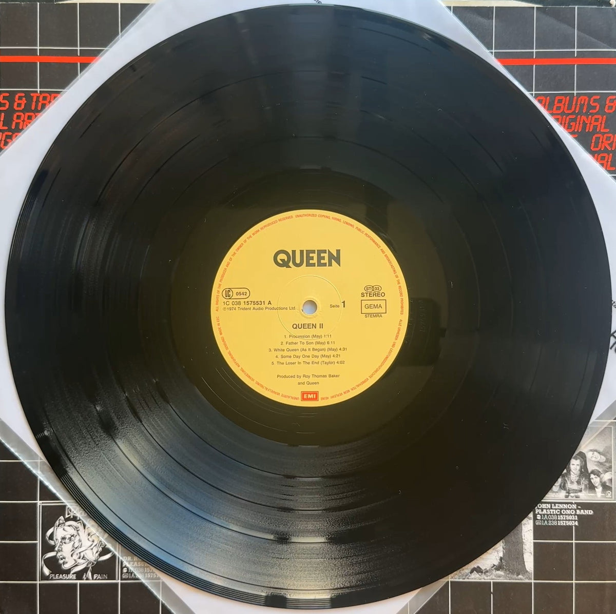 Queen II 1980s European Fame release VG/VG+