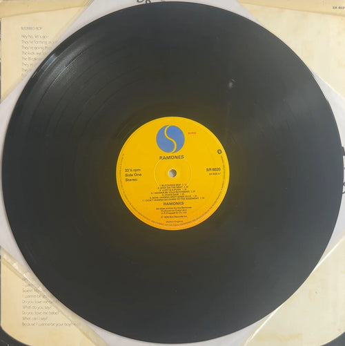 Ramones - Ramones 1978 UK WEA Pressing VG+/VG+